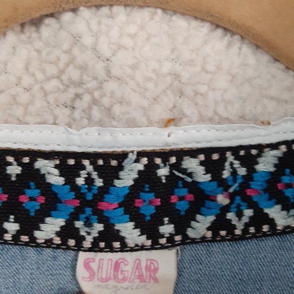 SUGAR Magnolia Vest - Picture 3 of 7